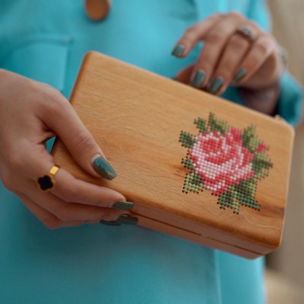 کیف چوبی مجلسی آسنا طرح گل سرخ