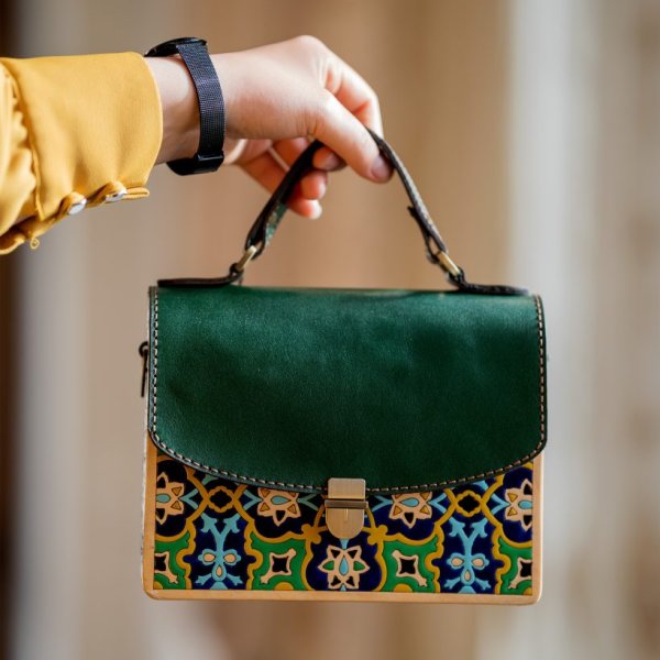 کیف چرم دوشی ترنج سبز