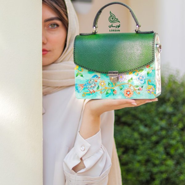 کیف چرم دوشی باغ بهشت