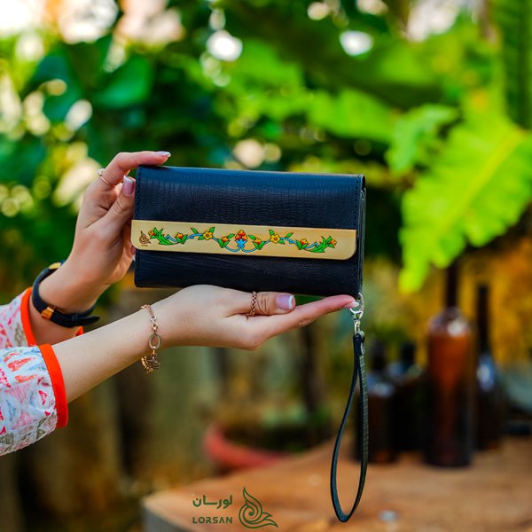 کیف پول نیلوفرانه
