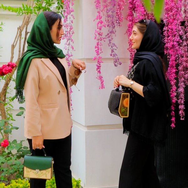 کیف چرم دوشی بهار سبز