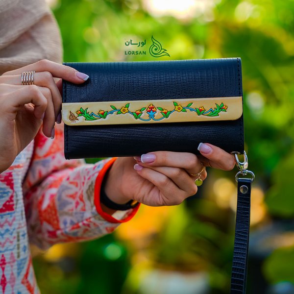 کیف-چرم-نگارگری-زنانه-نیلوفرانه