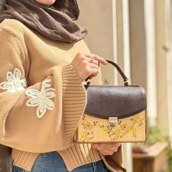 کیف چرم دوشی بهار قهوه ایی