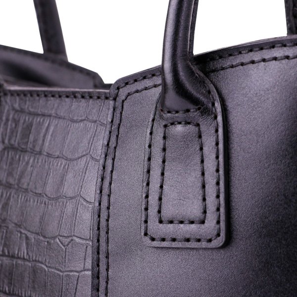 کیف چرمی حسنا